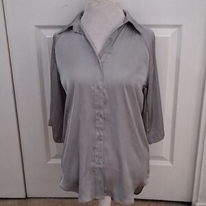 NWT Worthington Gray Shiny Button Down Shirt    Size XS